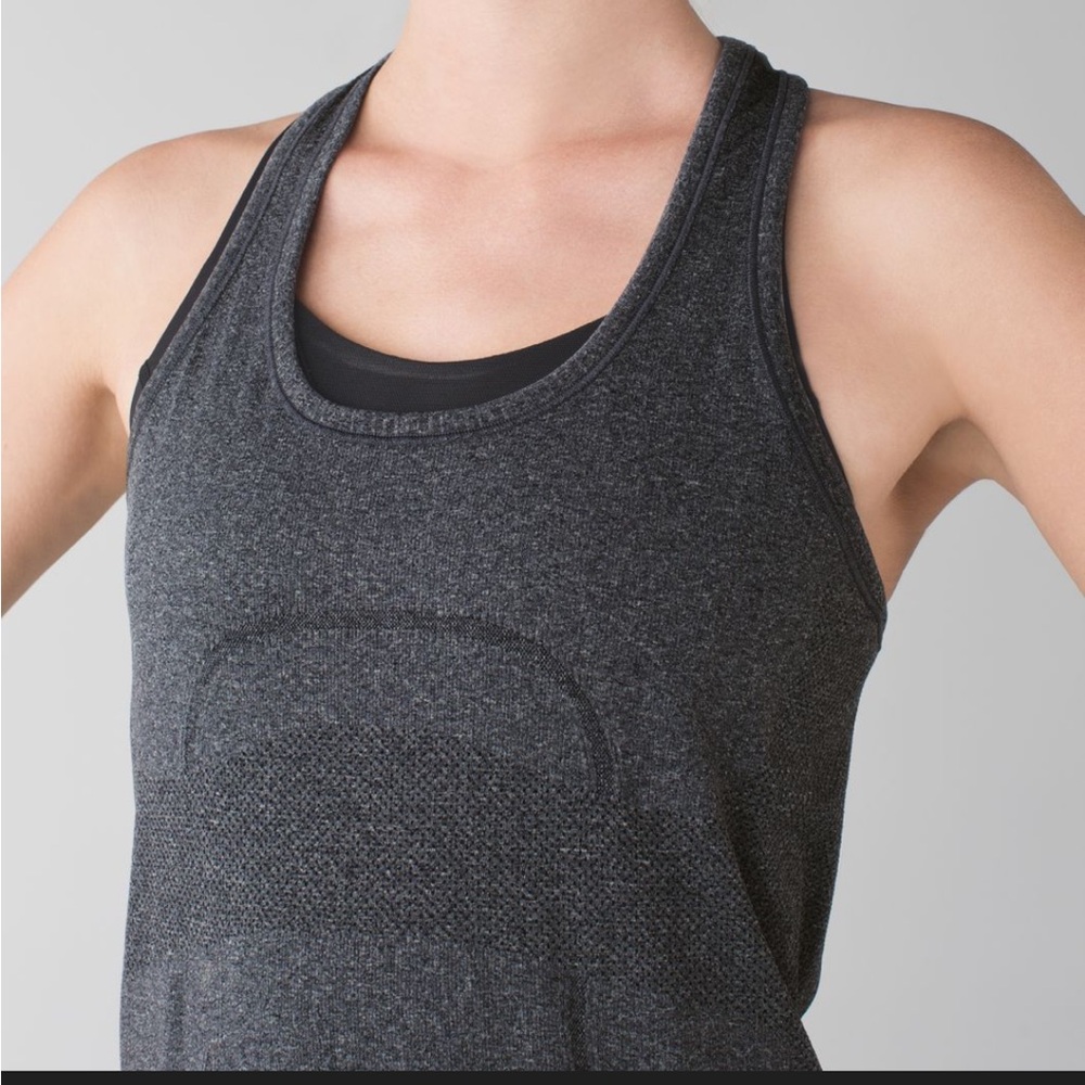 LULULEMON tank 8